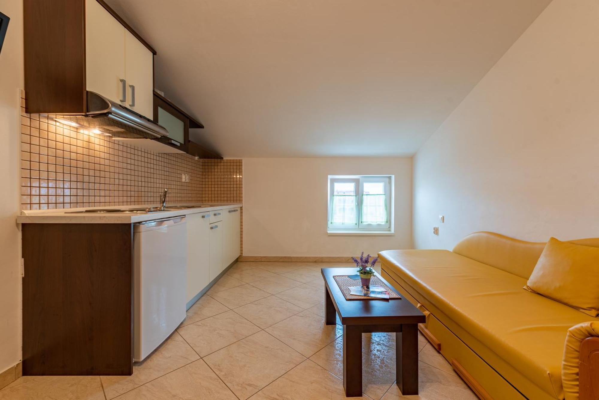 Haus Toni Apartment Razanac Exterior photo